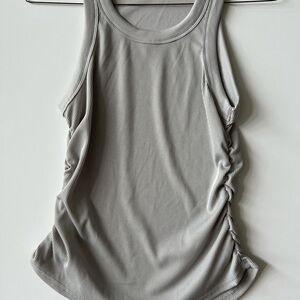 NWOT set of 2 women’s tanks - medium